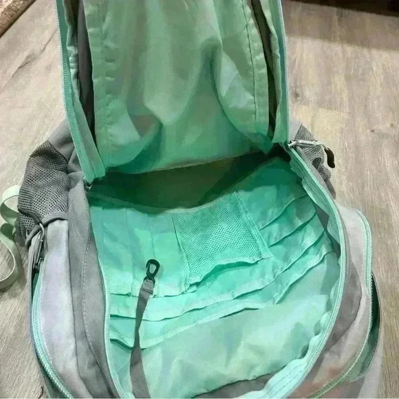 The North Face Women’s Jester Backpack - Picture 7 of 8